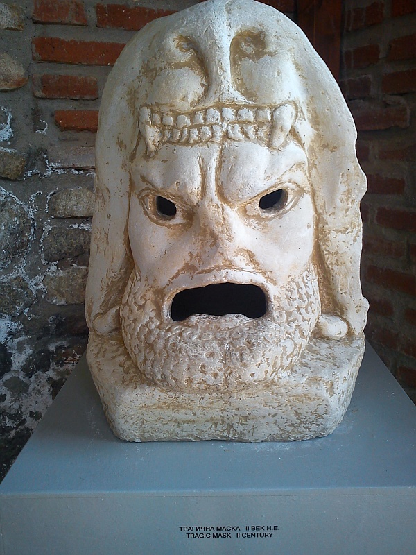 Tragiczna maska Heraklea
